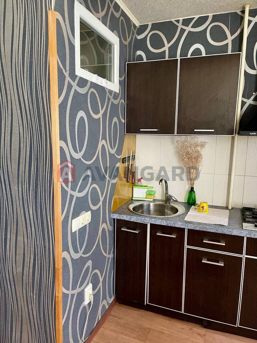 1 . , 22/-/- . ., 4/9   3