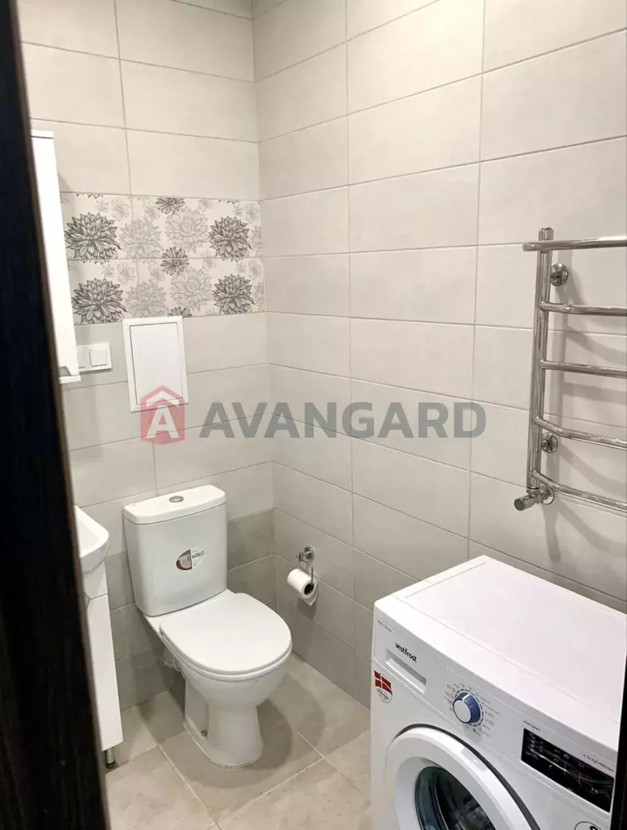 1 ��. ��������, 40/-/10 ��. �., 3/12 ������ ���� 7