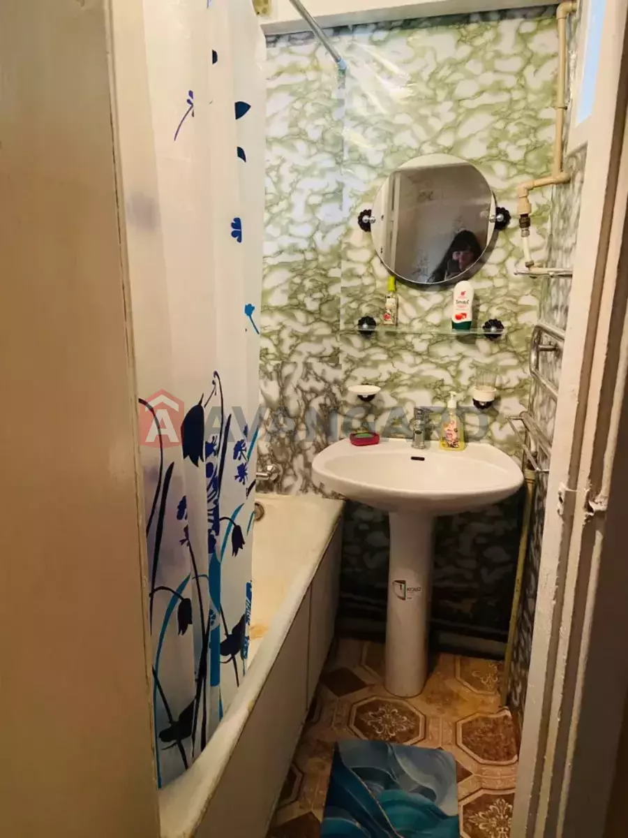 3 ��. ��������, 56/-/6 ��. �., 5/5 ������ ���� 9