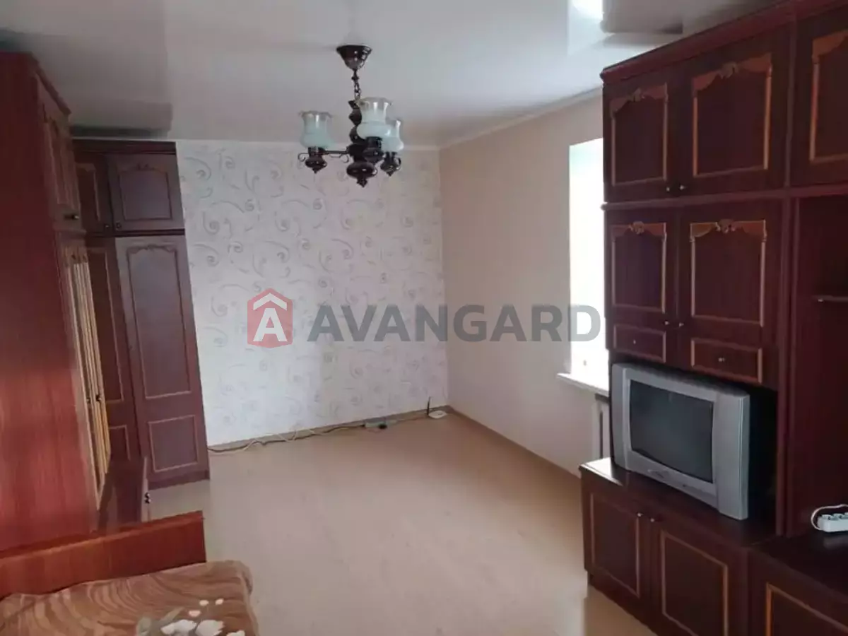 1 ��. ��������, 32/18/6 ��. �., 4/5 ������ ���� 5