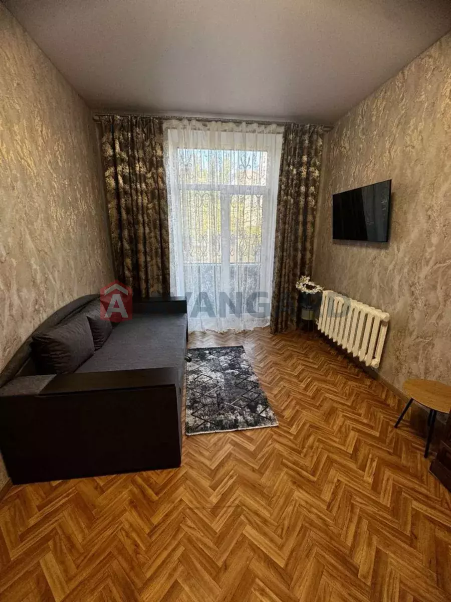 2 . , 46/-/8 . ., 2/5   8