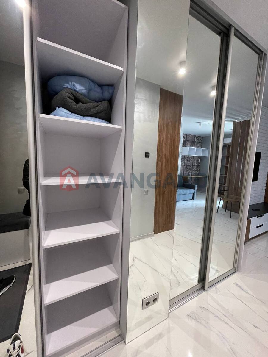 1 ����. ��������, 44/-/24 ��. �., 12/13 ���� ���� 10