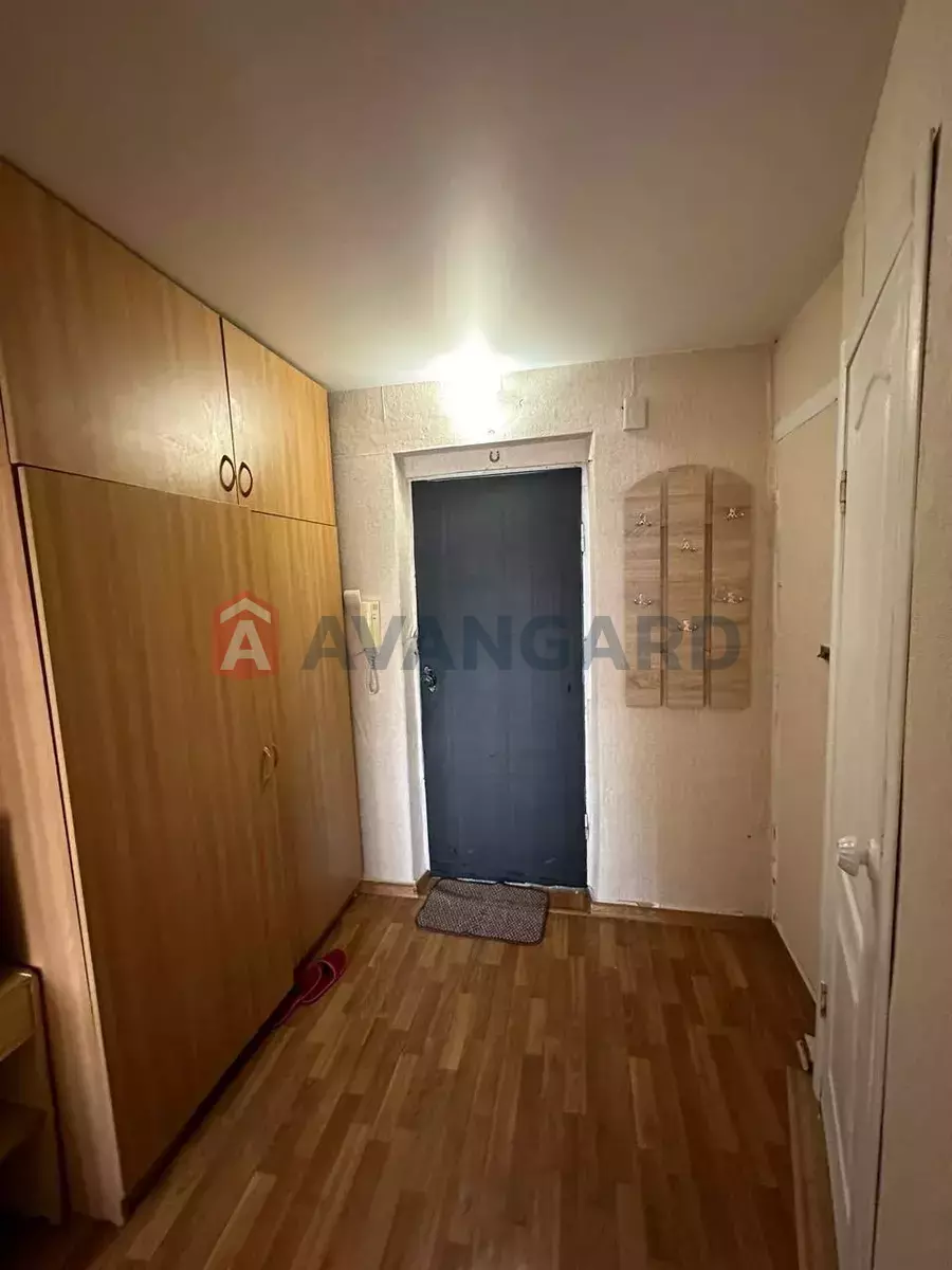 1 ����. ��������, 40/-/- ��. �., 10/14 ���� ���� 5