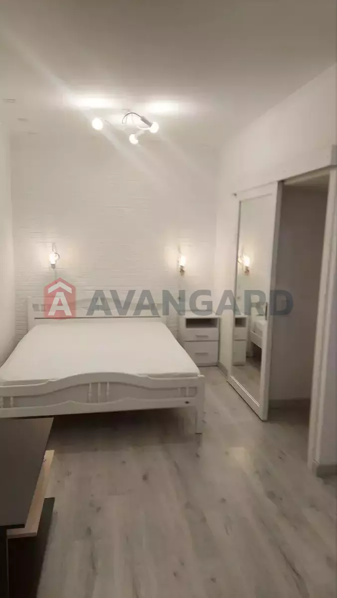 1 ����. ��������, 47/21/16 ��. �., 2/12 ���� ���� 8