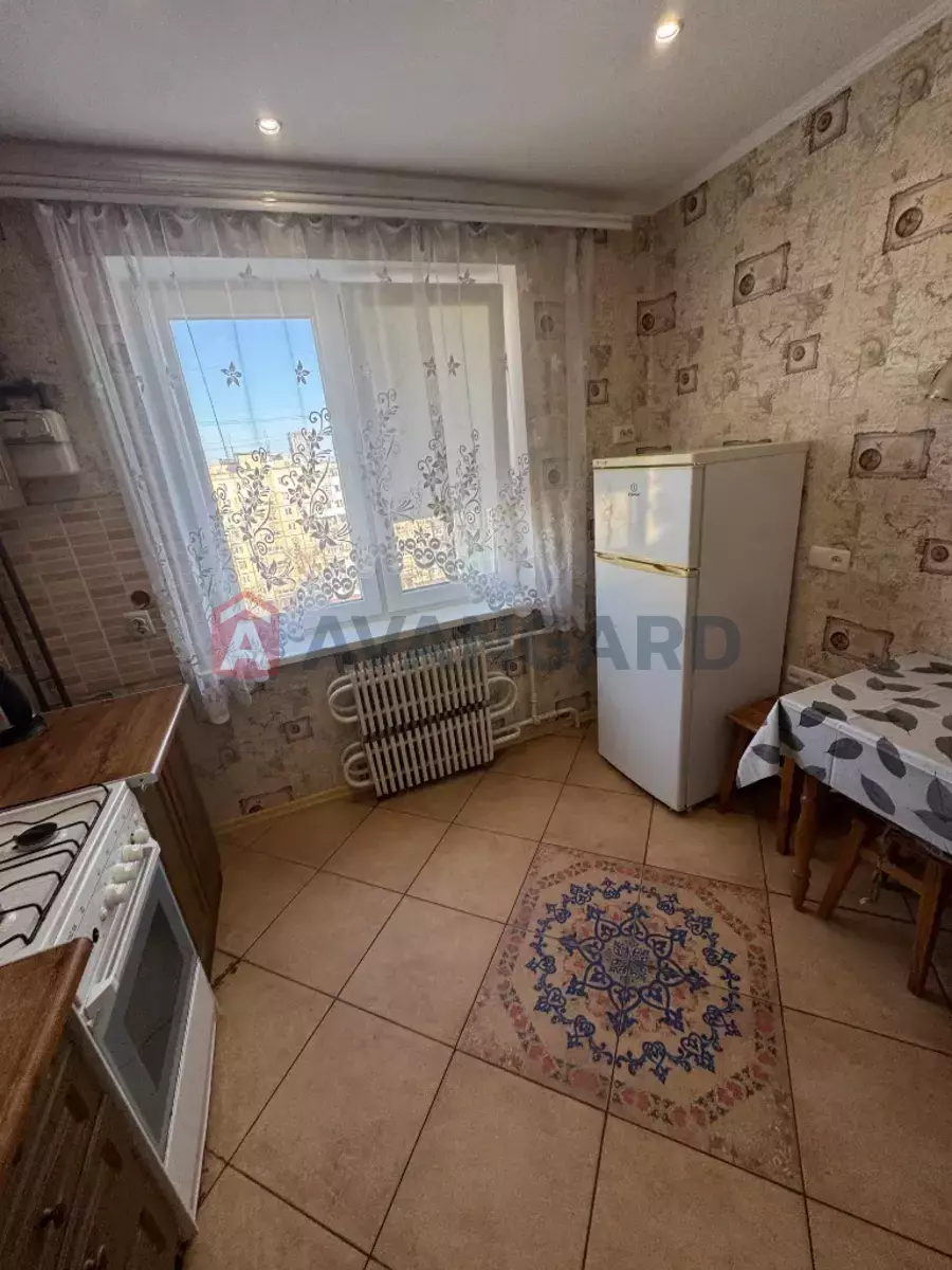 2 ��. ��������, 48/26/8 ��. �., 9/9 ������ ���� 5