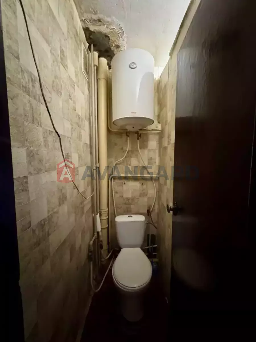 2 ����. ��������, 46/-/- ��. �., 8/10 ���� ���� 9