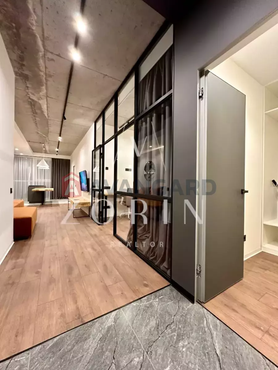 3 ����. ��������, 67/-/19 ��. �., 18/26 ���� ���� 18