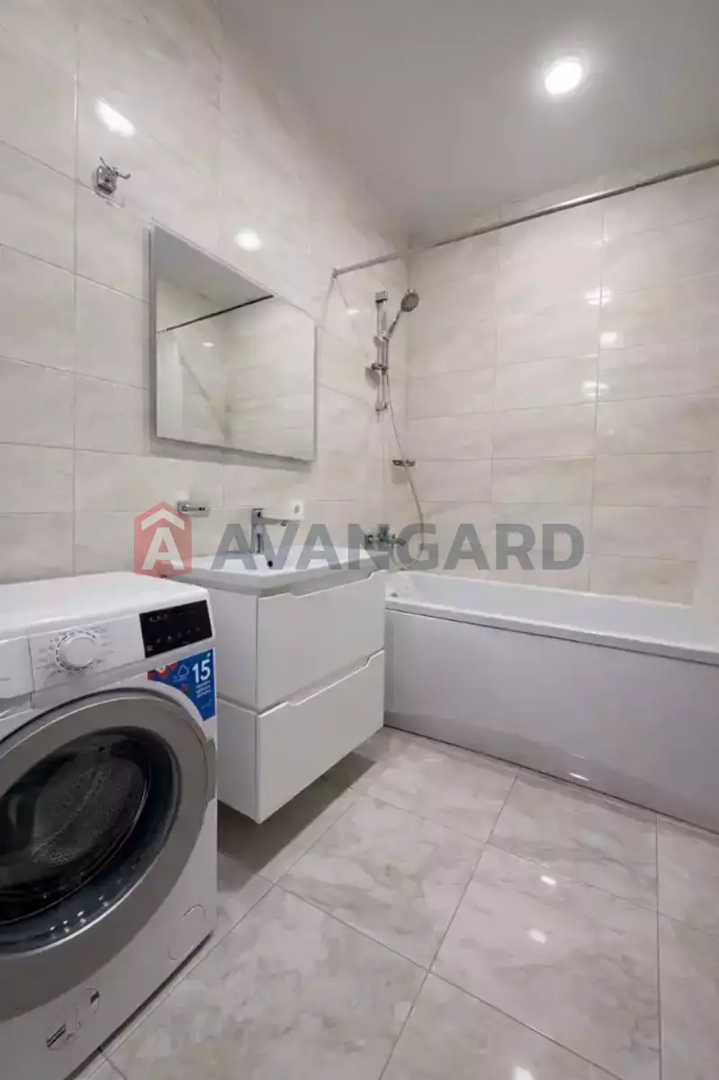 3 ����. ��������, 67/-/20 ��. �., 4/12 ���� ���� 10