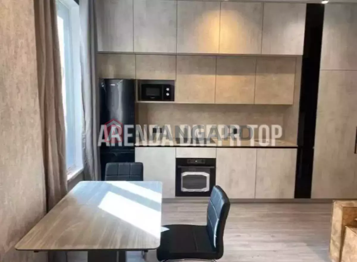 2 ��. ��������, 42/-/- ��. �., 3/10 ������ ���� 7