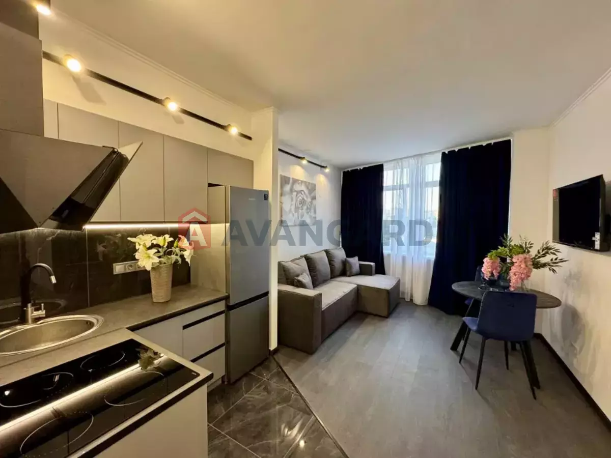 2 ����. ��������, 45/-/- ��. �., 7/10 ���� ���� 7