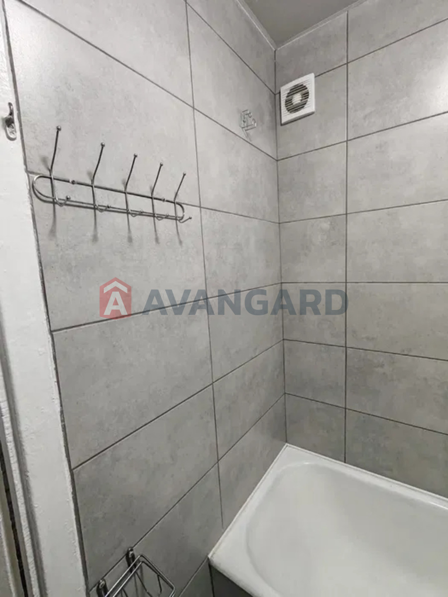 2 ��. ��������, 42/-/5 ��. �., 1/5 ������ ���� 6