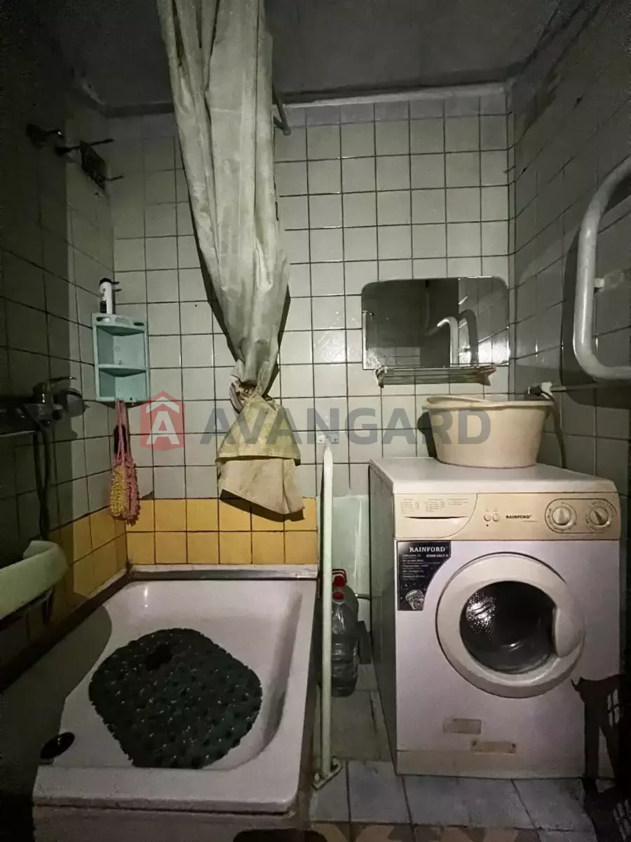 3 . , 68/-/- . ., 3/9   5