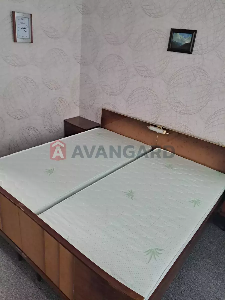 1 ����. ��������, 30/-/4 ��. �., 3/4 ���� ���� 6