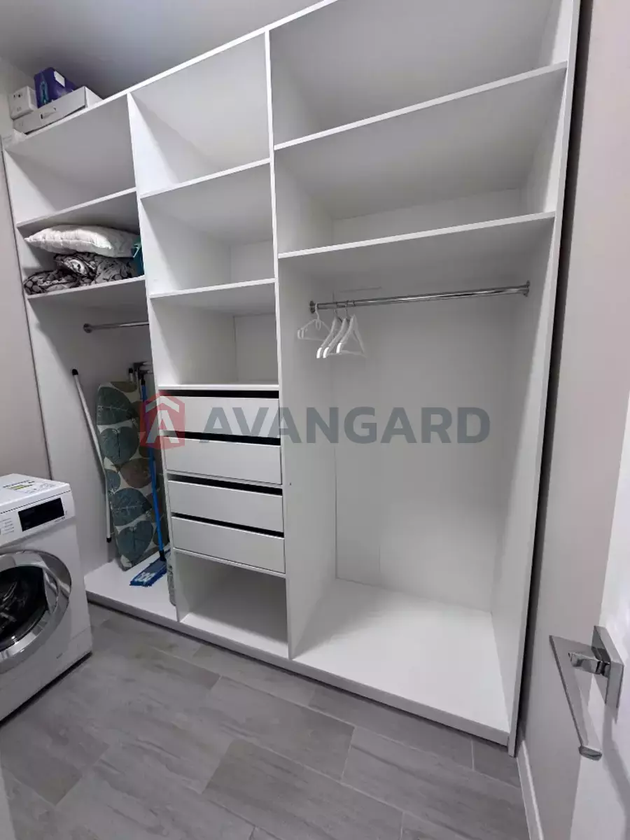 2 ��. ��������, 47/-/- ��. �., 5/10 ������ ���� 4