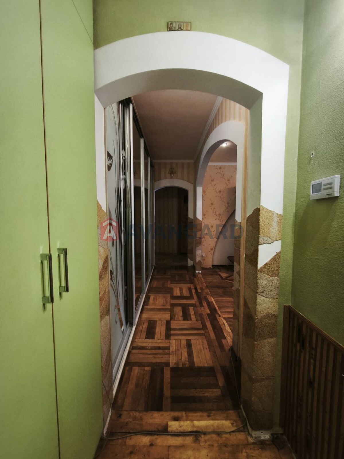 3 кім. квартира, 58/-/8 кв. м., 9/9 поверх фото 16 3 кім. квартира, 58/-/8 кв. м., 9/9 поверх фото 16