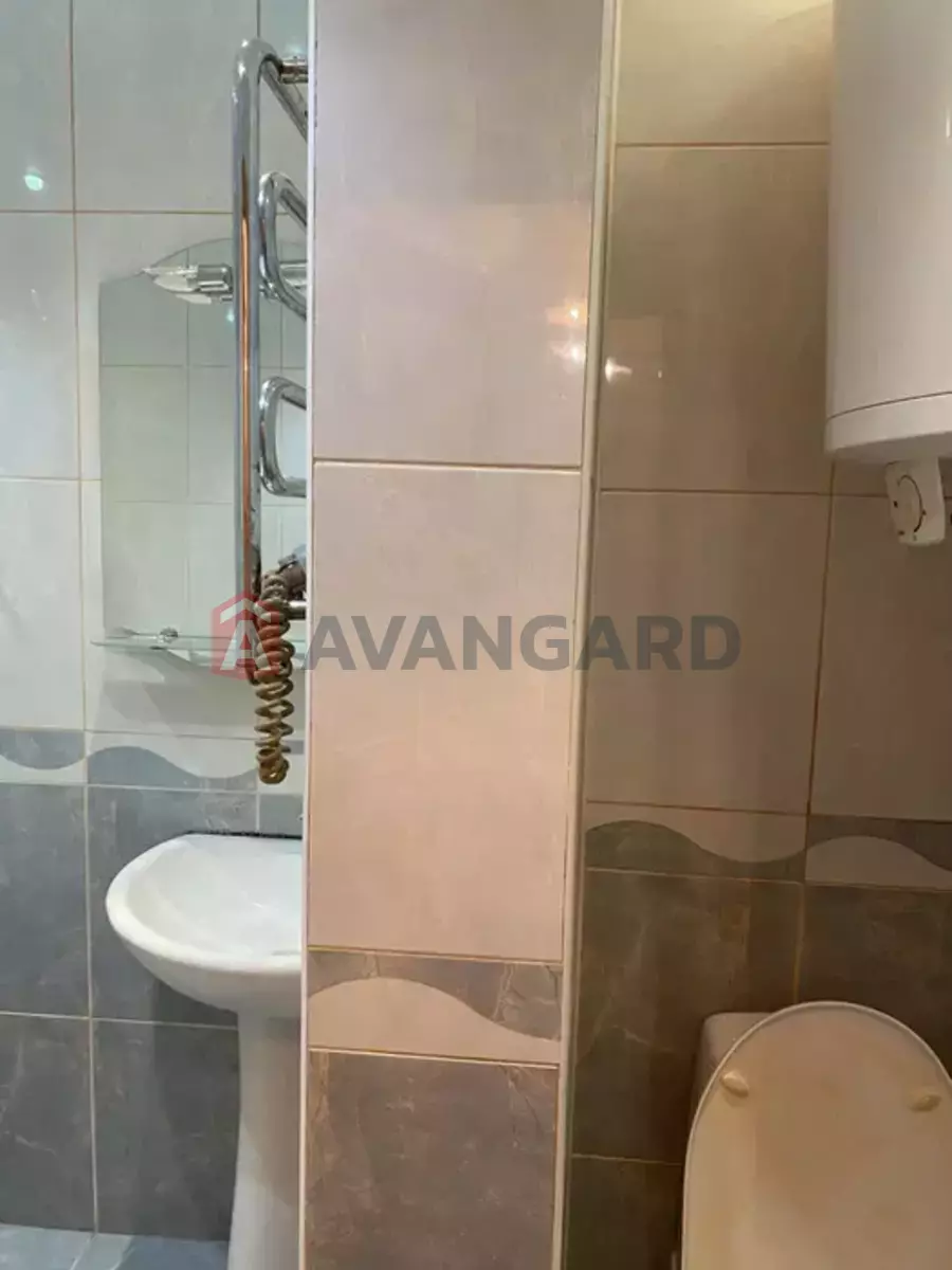 3 ����. ��������, 65/-/10 ��. �., 7/10 ���� ���� 3