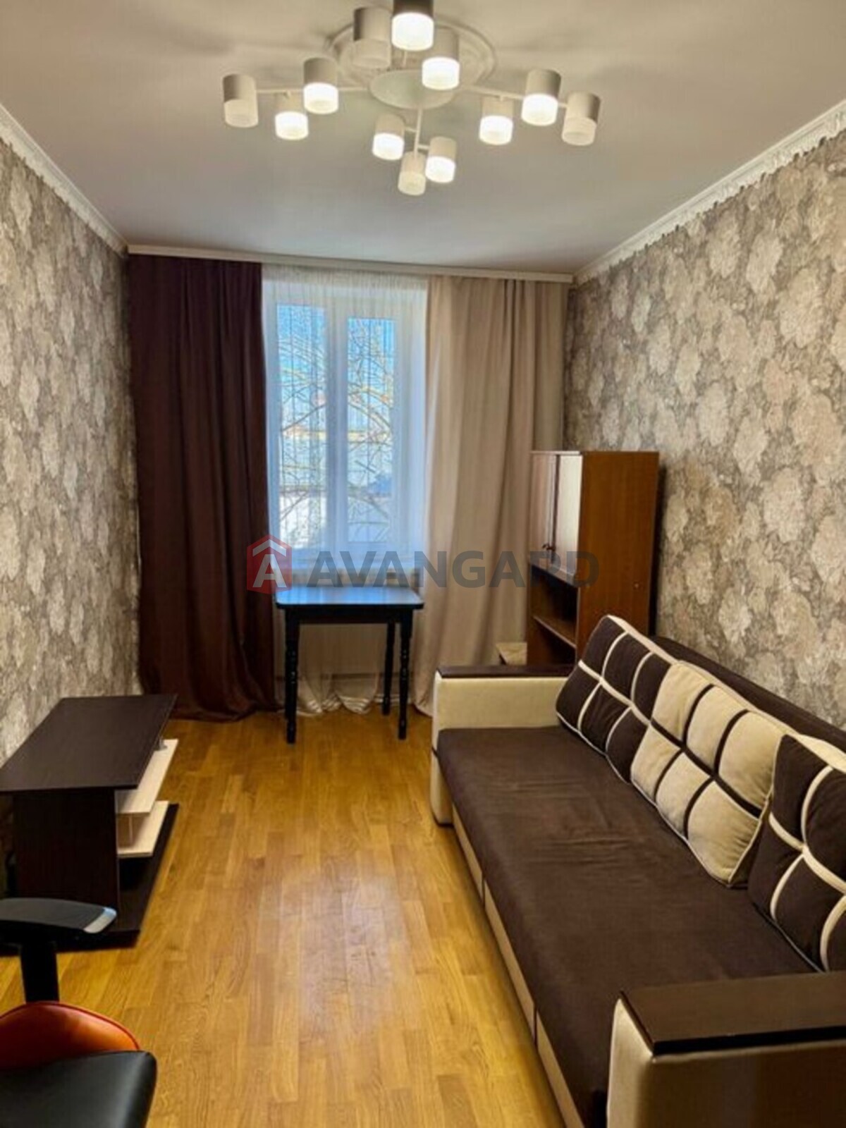 1 ��. ��������, 26/-/9 ��. �., 3/3 ������ ���� 1