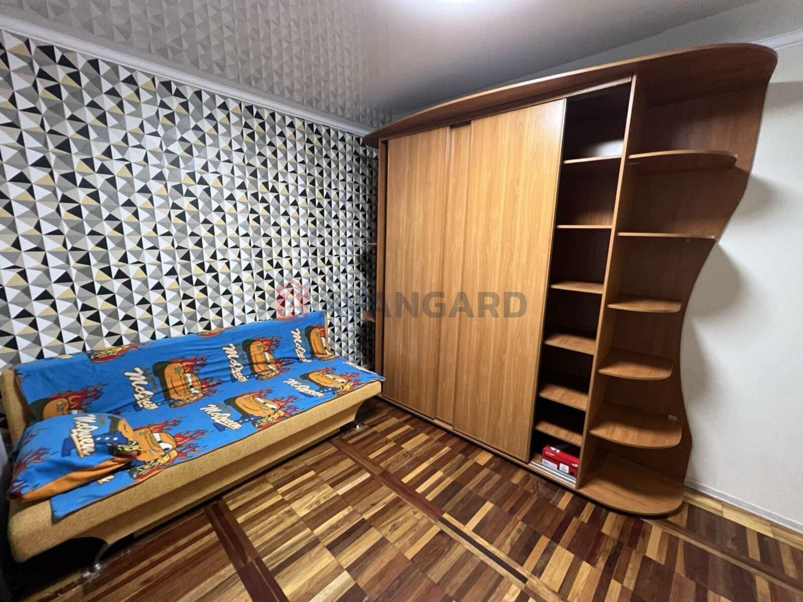 3 ��. ��������, 73/-/12 ��. �., 12/12 ������ ���� 14