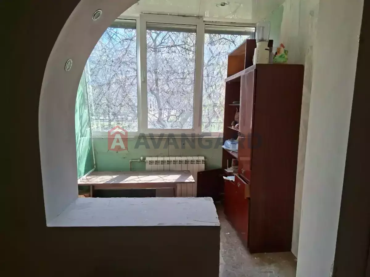 2 ����. ��������, 58/43/8 ��. �., 1/9 ���� ���� 2