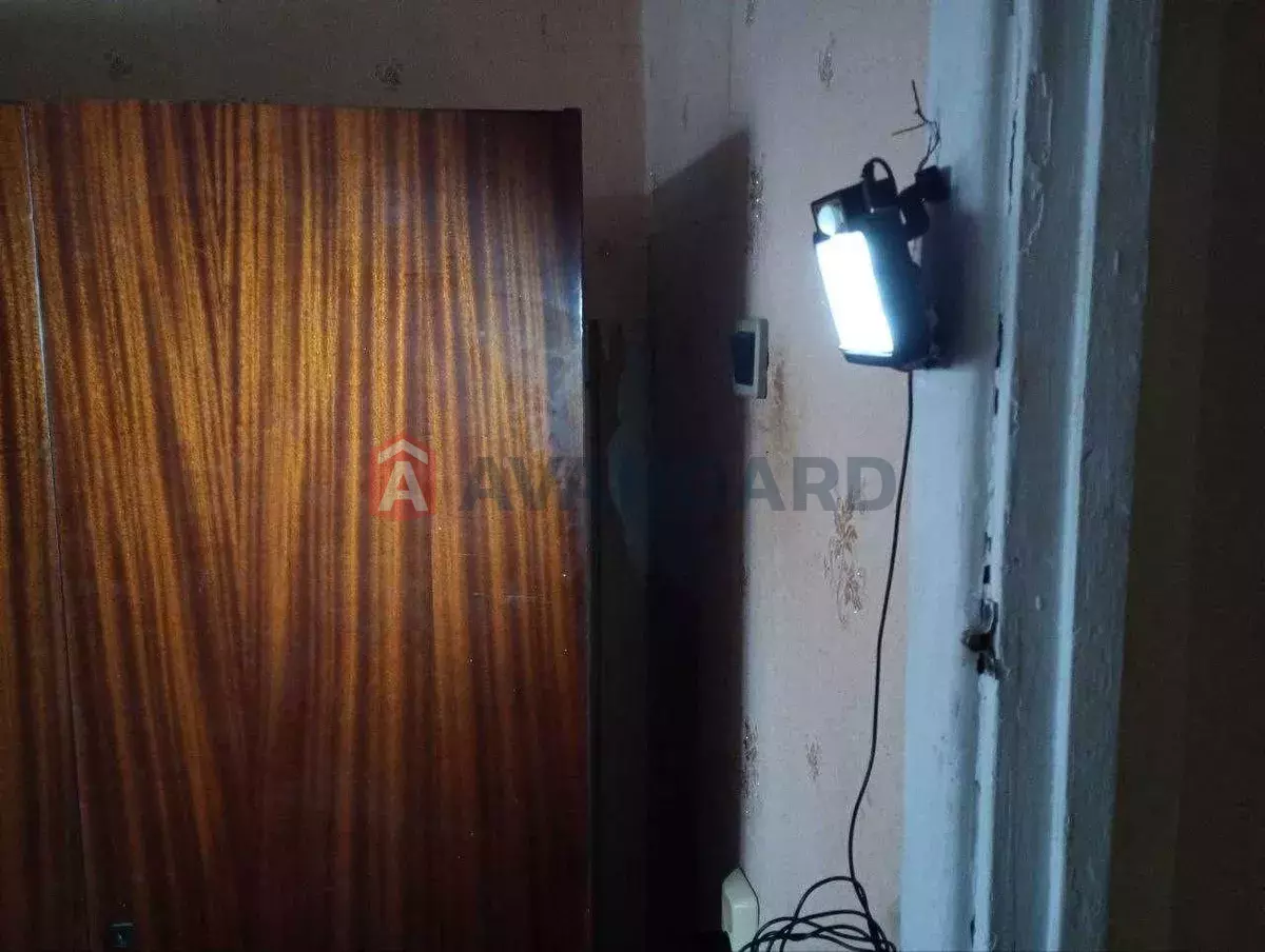 3 ��. ��������, 70/-/9 ��. �., 9/9 ������ ���� 7