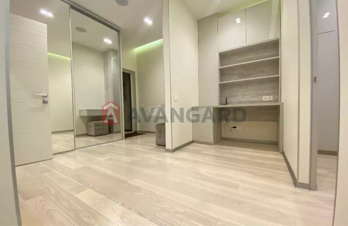 1 ��. ��������, 50/-/10 ��. �., 4/17 ������ ���� 7