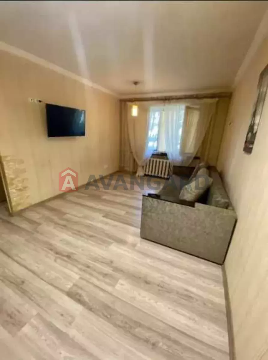 1 ��. ��������, 31/-/7 ��. �., 1/5 ������ ���� 8