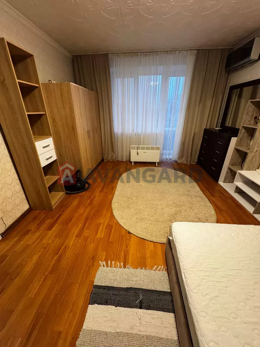 1 ����. ��������, 42/-/13 ��. �., 5/5 ���� ���� 3