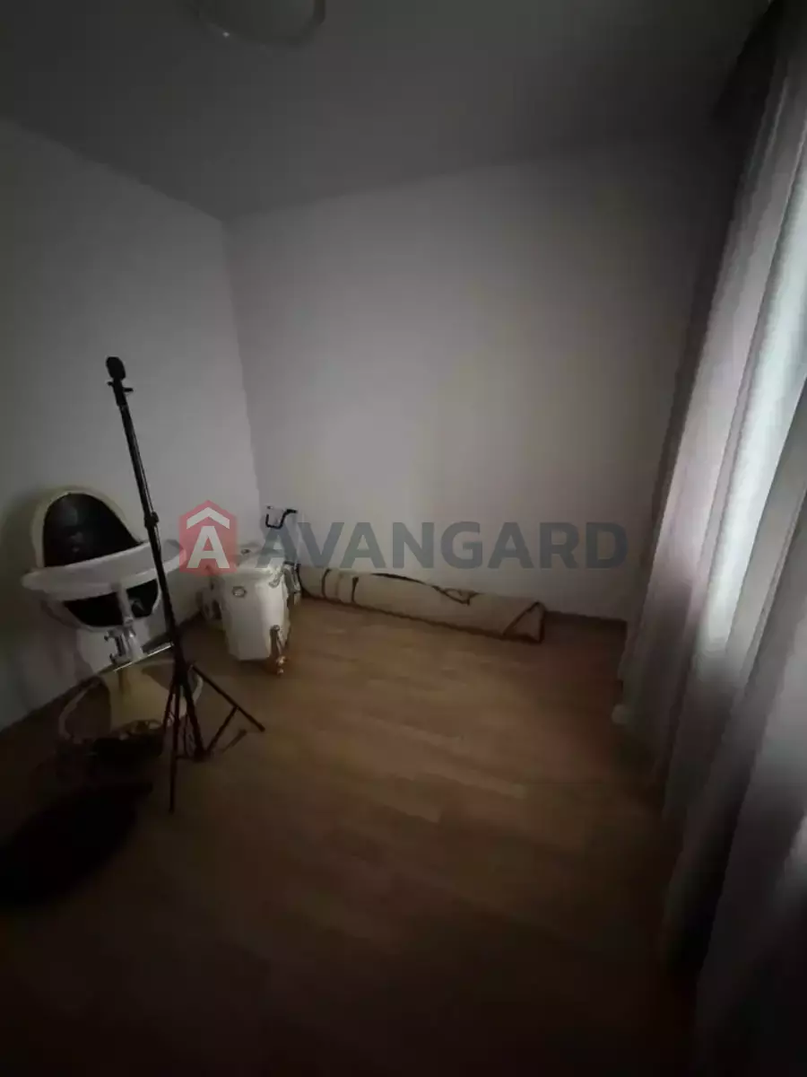 3 . , 68/-/- . ., 8/9   12