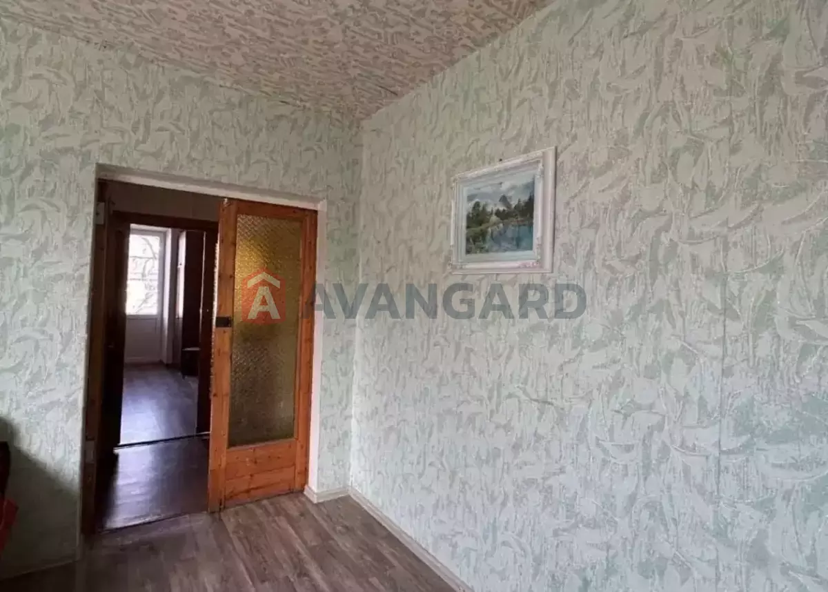 2 ��. ��������, 60/-/9 ��. �., 4/5 ������ ���� 15