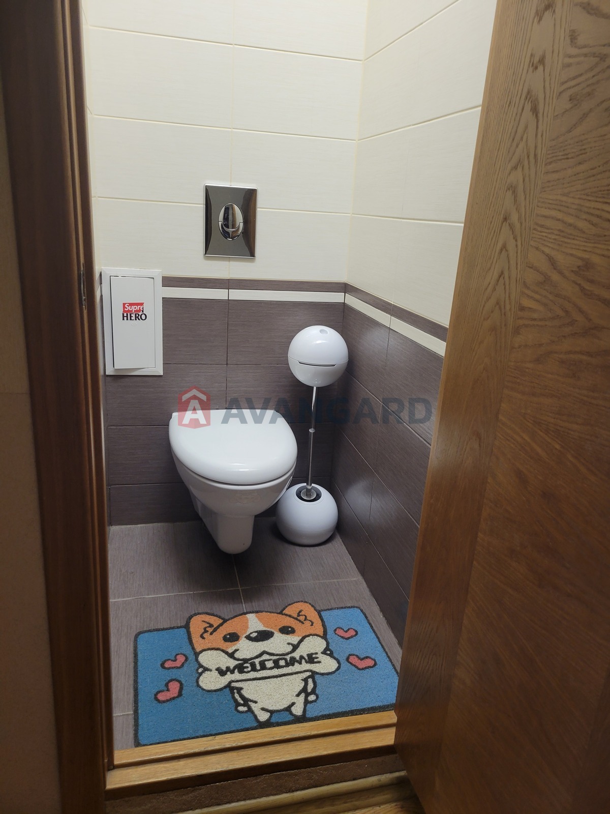 3 ��. ��������, 63/-/10 ��. �., 10/10 ������ ���� 4