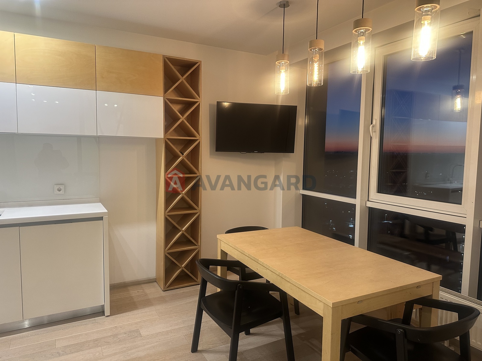 2 ��. ��������, 84/-/20 ��. �., 23/25 ������ ���� 11