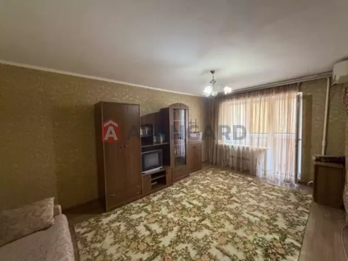 1 ��. ��������, 40/-/10 ��. �., 6/9 ������ ���� 8