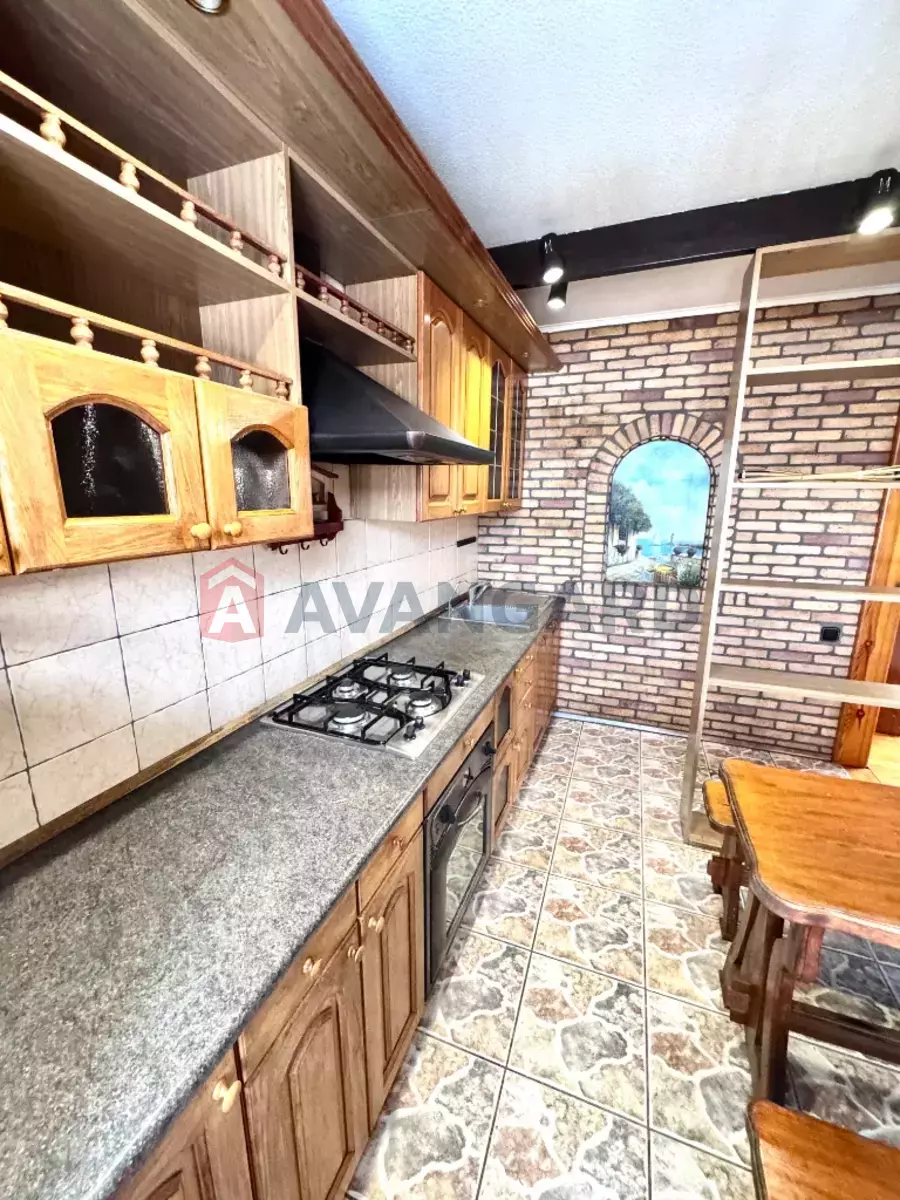 3 ����. ��������, 60/-/8 ��. �., 5/9 ���� ���� 4