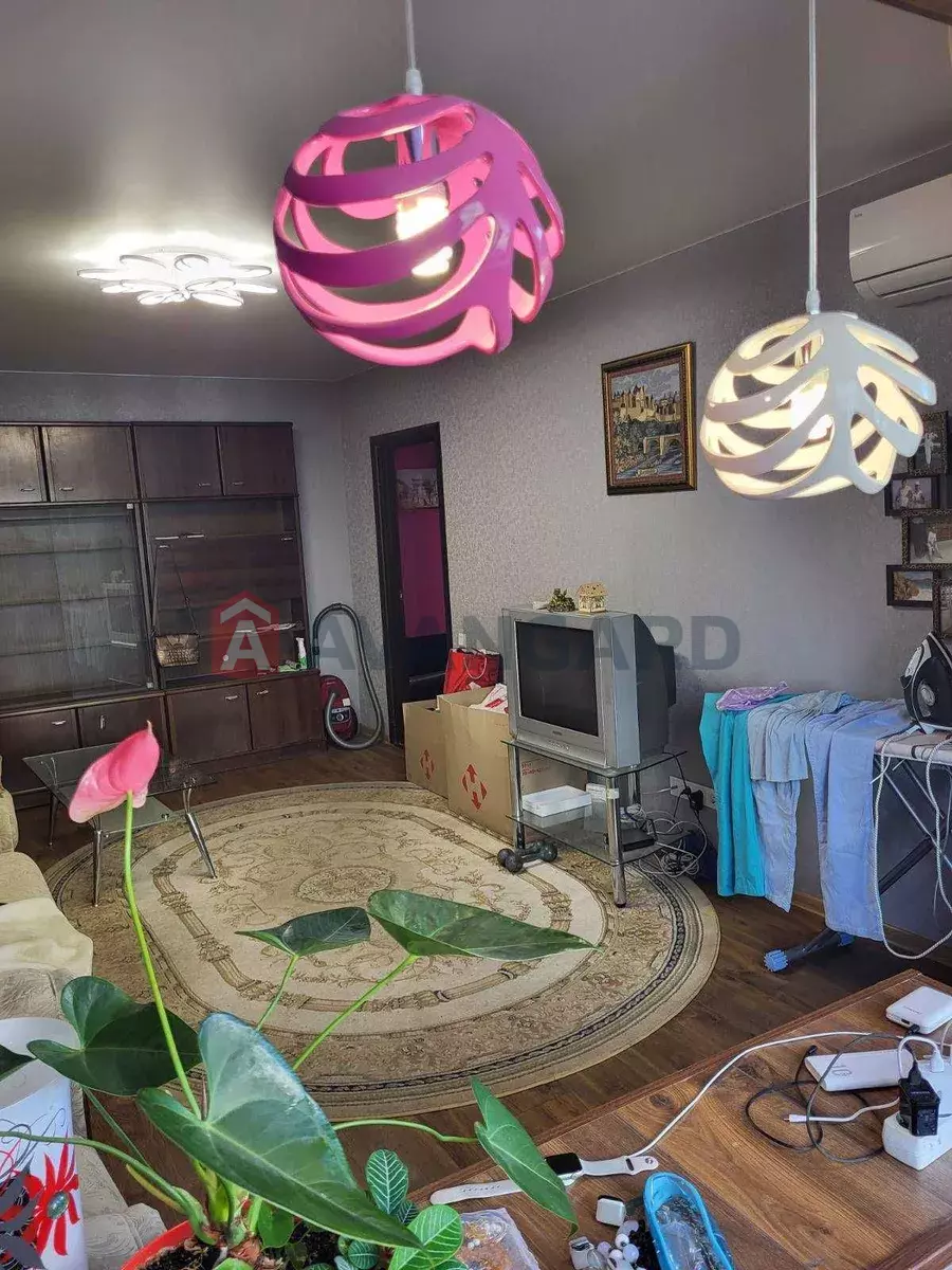 2 ��. ��������, 55/-/8 ��. �., 4/9 ������ ���� 4