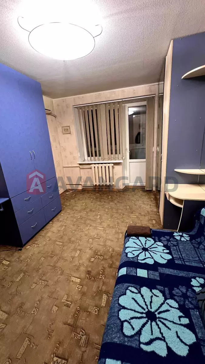 1 ��. ��������, 33/-/7 ��. �., 3/5 ������ ���� 2