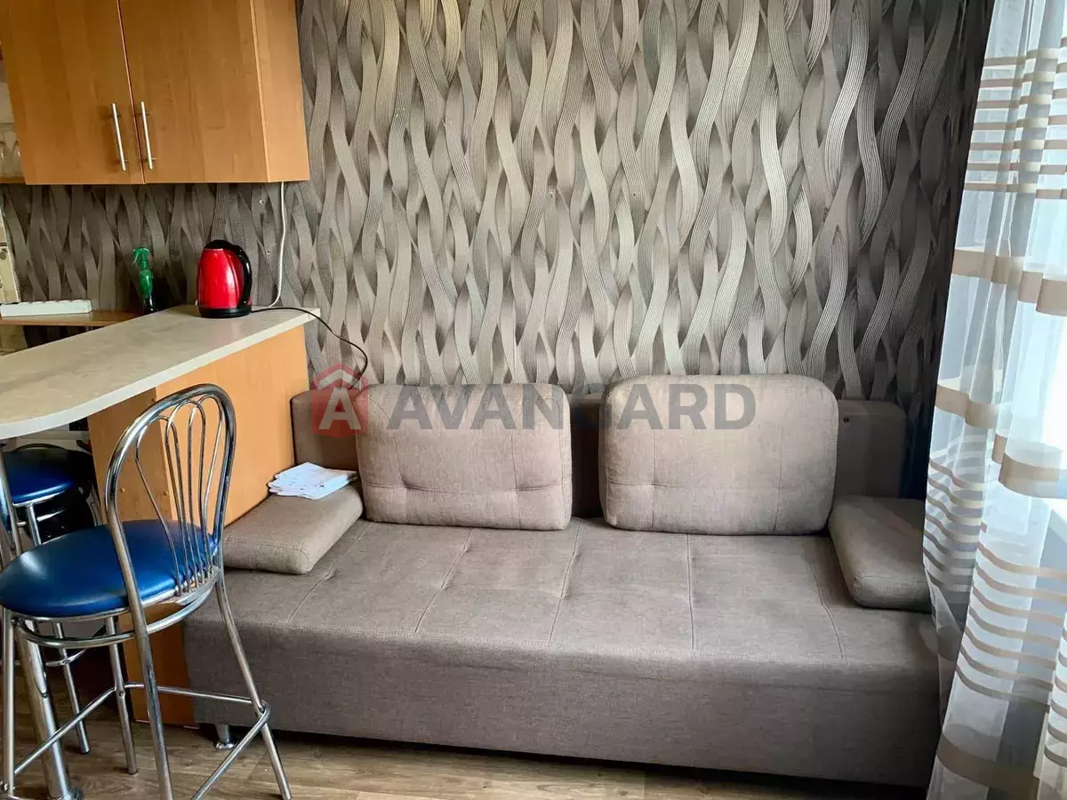 1 ����. ��������, 17/-/- ��. �., 9/9 ���� ���� 4