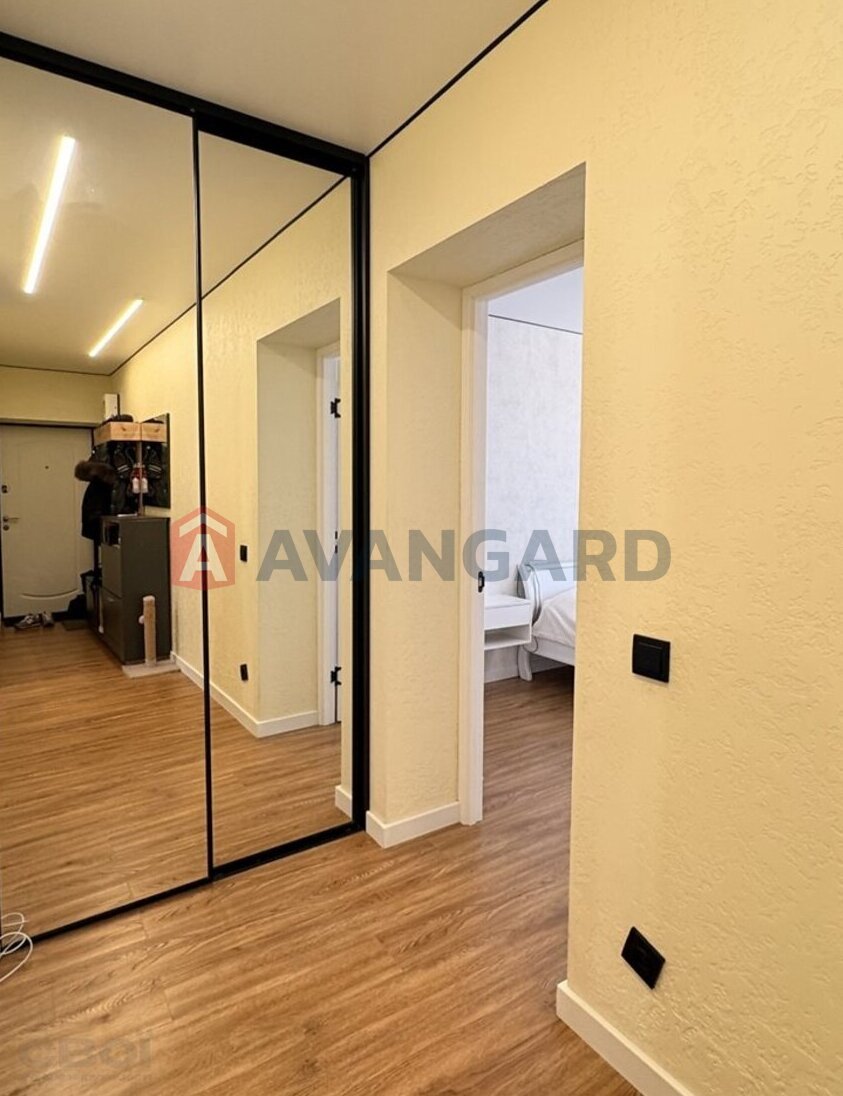 2 ����. ��������, 43/28/7 ��. �., 4/5 ���� ���� 9