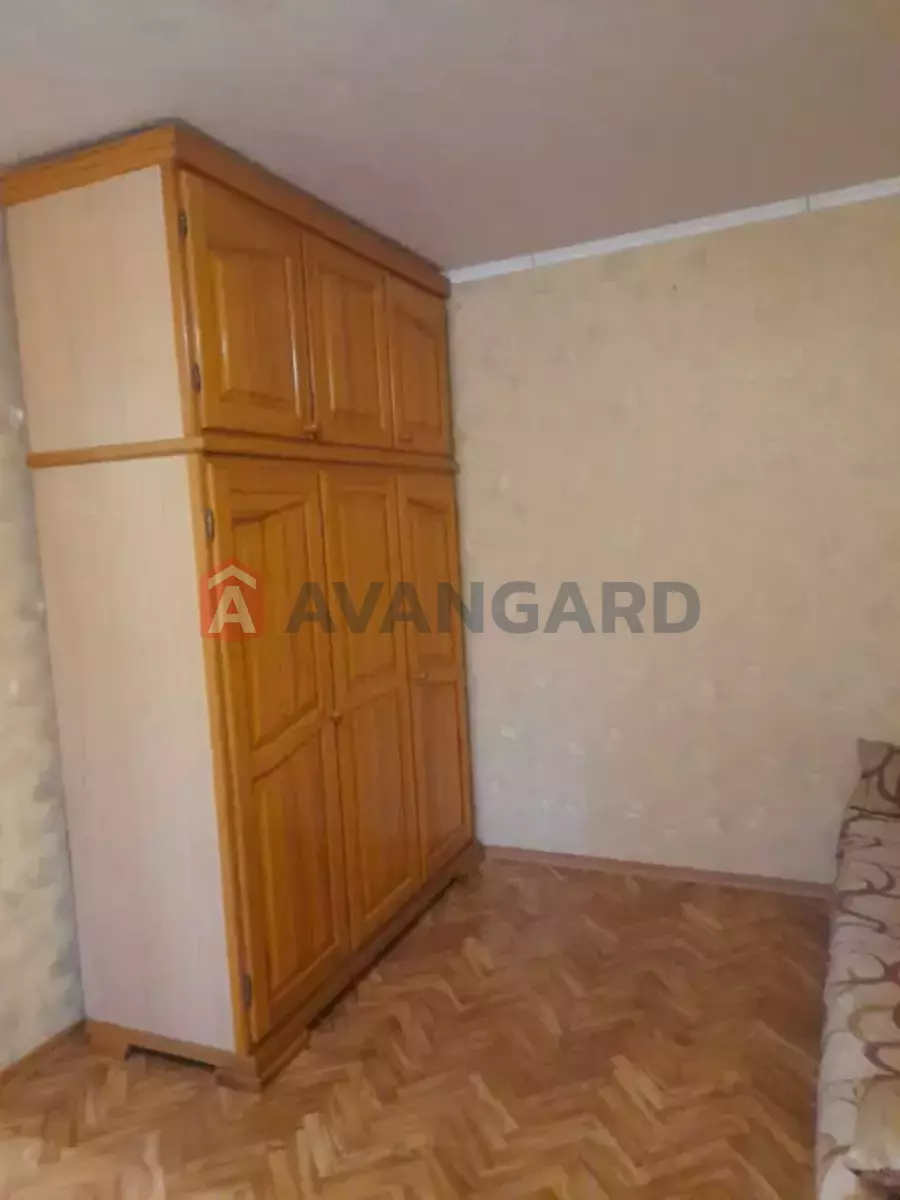 2 ��. ��������, 45/-/7 ��. �., 2/9 ������ ���� 10