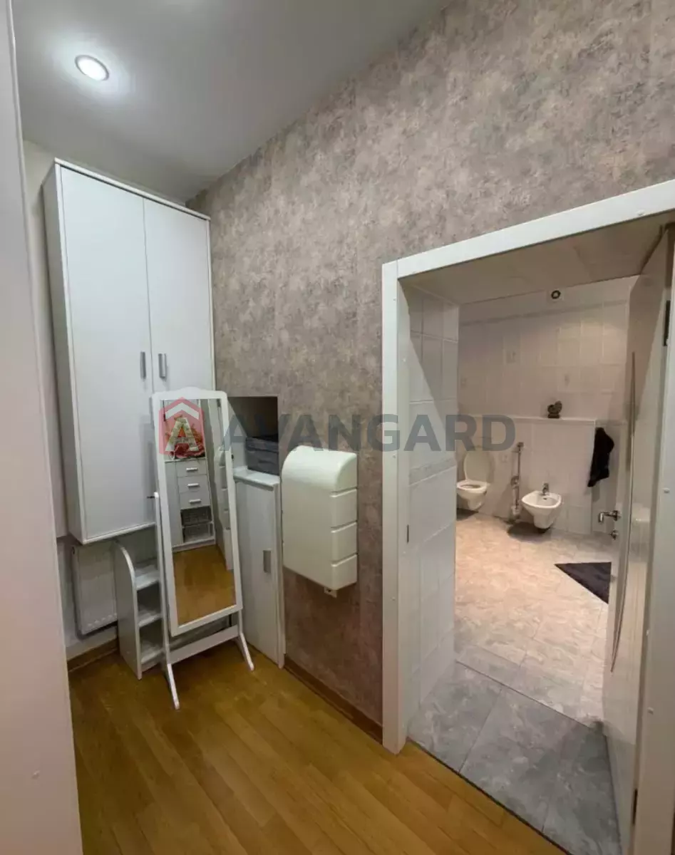 4 ��. ��������, 172/-/- ��. �., 3/9 ������ ���� 5