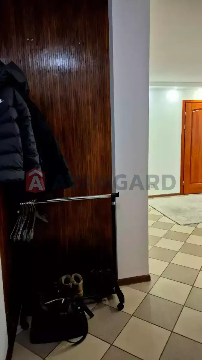 3 ����. ��������, 53/45/6 ��. �., 1/5 ���� ���� 8