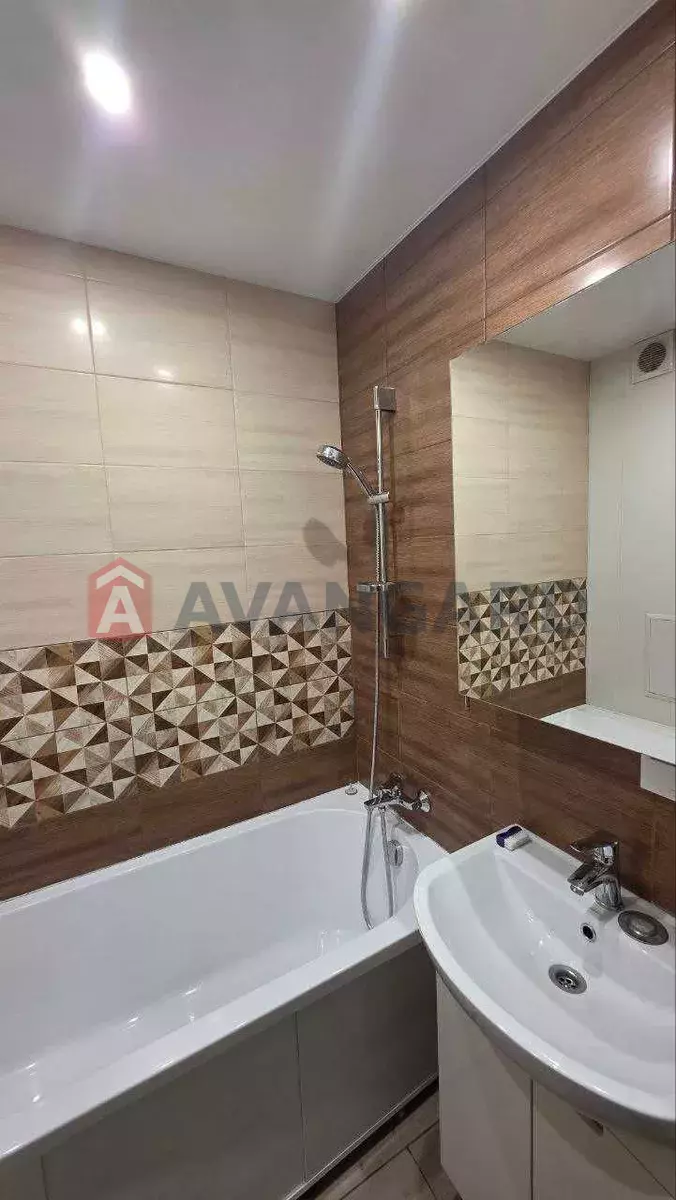 3 ��. ��������, 64/-/8 ��. �., 4/9 ������ ���� 10