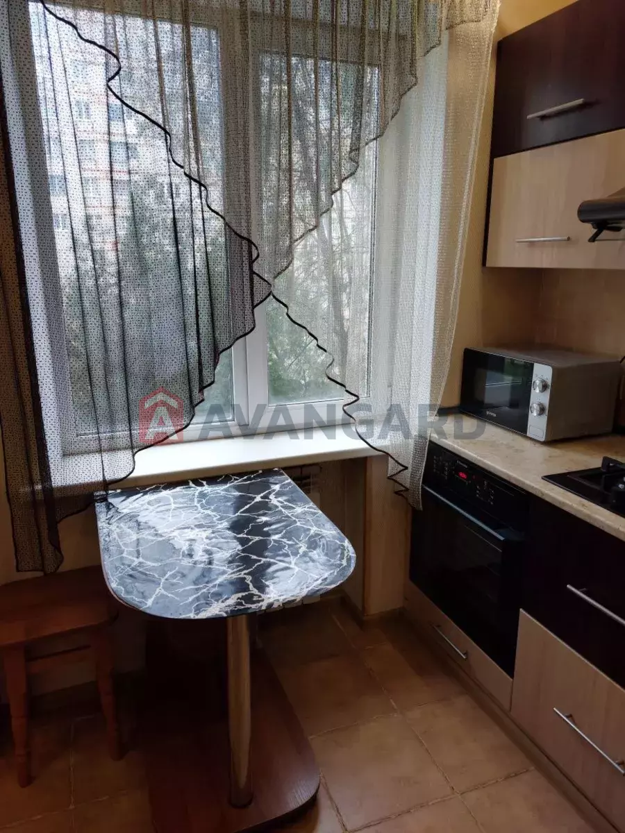 1 ��. ��������, 31/-/6 ��. �., 2/9 ������ ���� 6