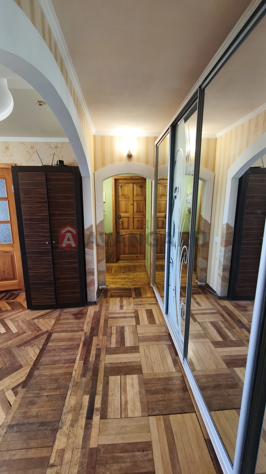 3 . , 58/40/8 . ., 9/9   6