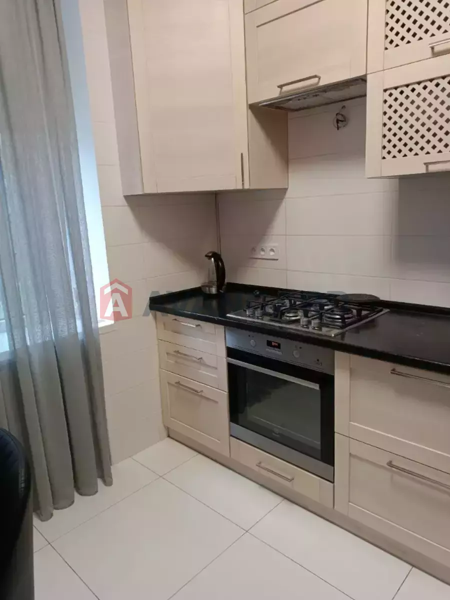 3 ��. ��������, 64/-/- ��. �., 2/5 ������ ���� 1