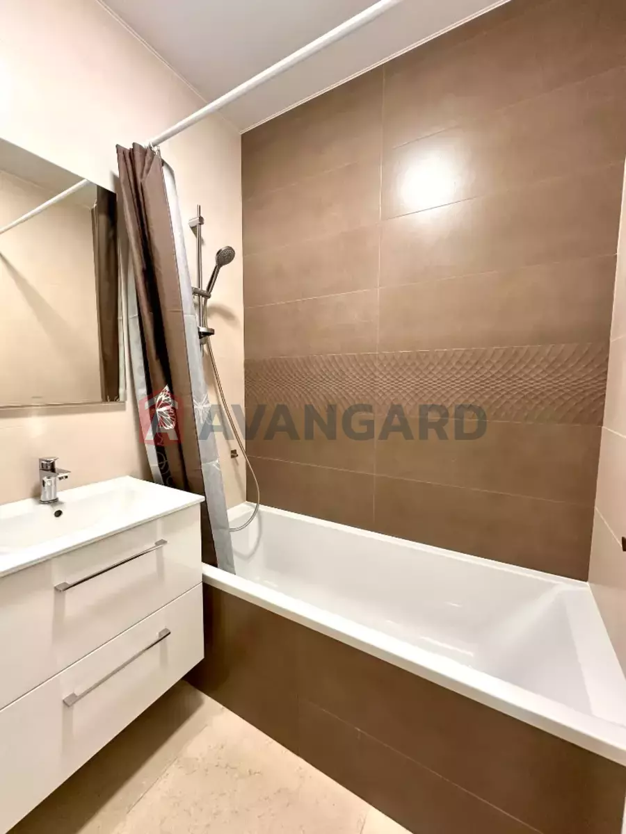 2 ����. ��������, 42/-/15 ��. �., 10/17 ���� ���� 7