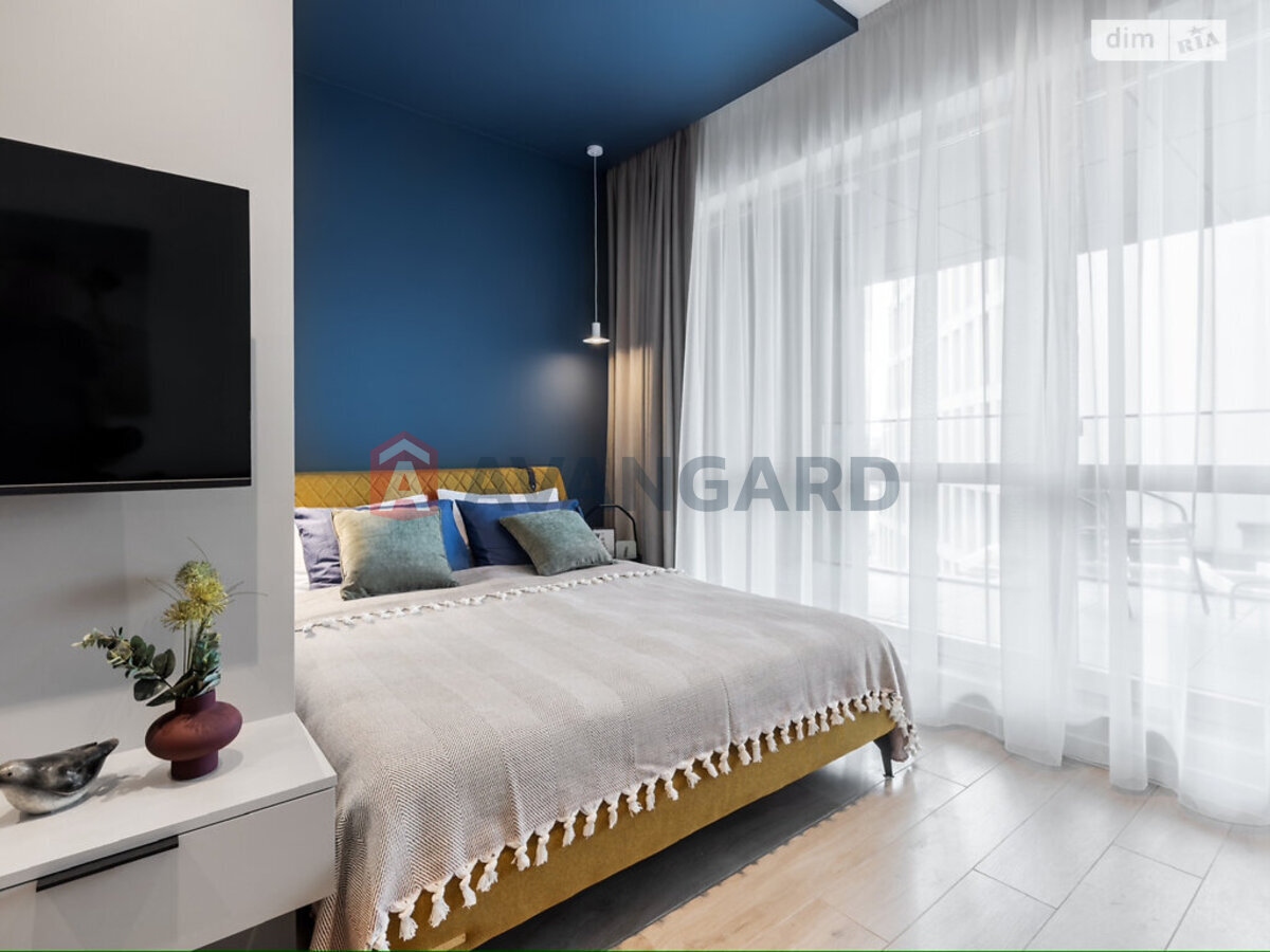 1 ��. ��������, 45/19/5 ��. �., 8/10 ������ ���� 23