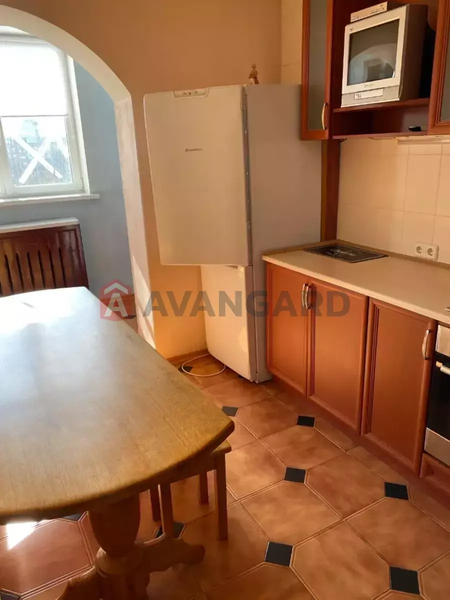 2 ����. ��������, 75/44/10 ��. �., 8/10 ���� ���� 1