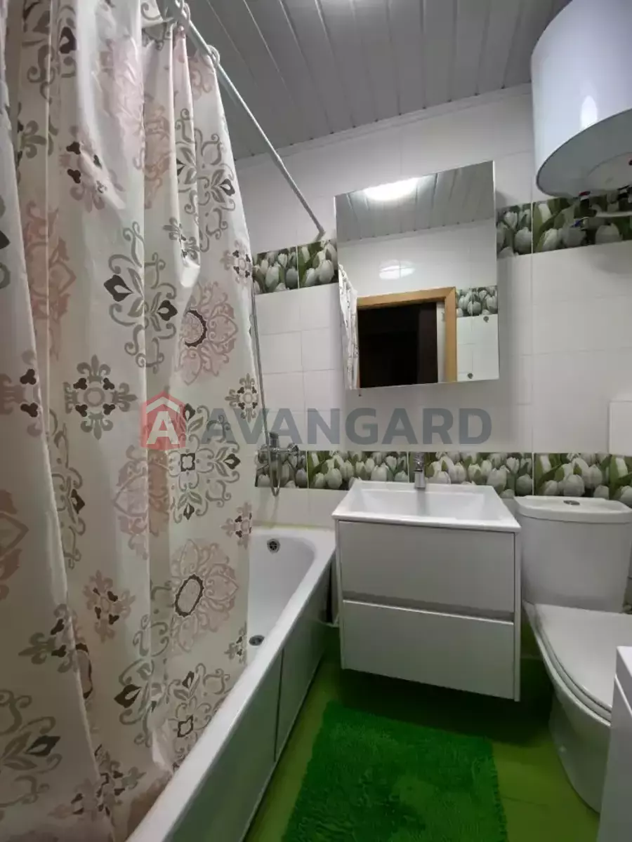 2 ��. ��������, 58/33/10 ��. �., 12/12 ������ ���� 10