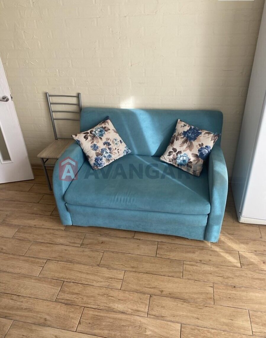 1 ��. ��������, 37/18/16 ��. �., 2/9 ������ ���� 8