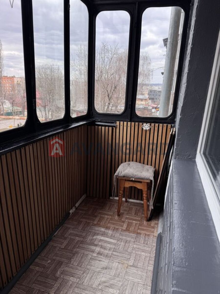 1 ����. ��������, 33/-/8 ��. �., 4/5 ���� ���� 7